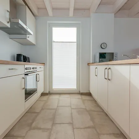 Holiday home Hanna - *